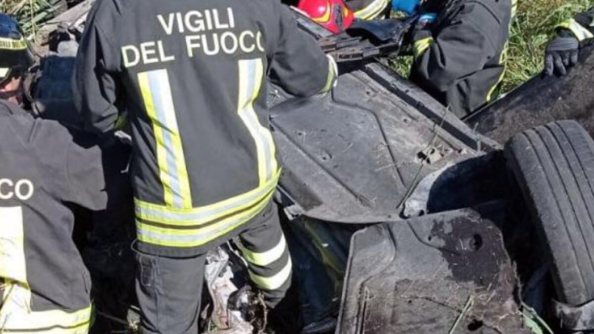 Tragico schianto, muoiono due militari dell'Aeronautica: 4 sono gravi - 