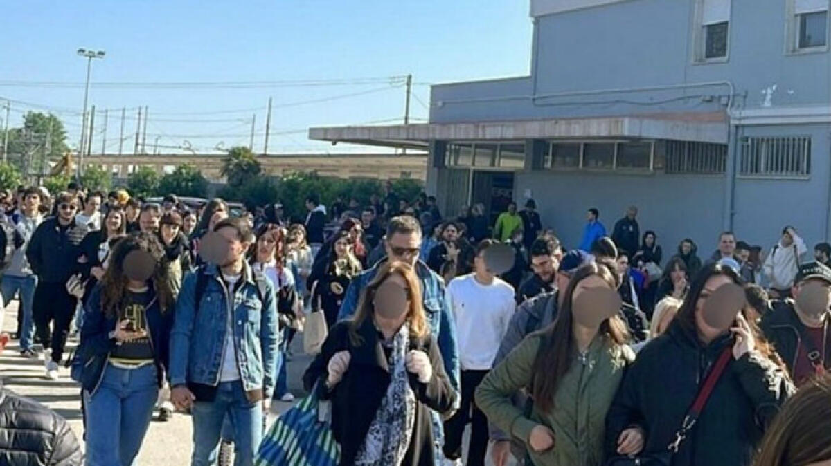 Circumvesuviana, domani la protesta contro la chiusura per 3 mesi - 