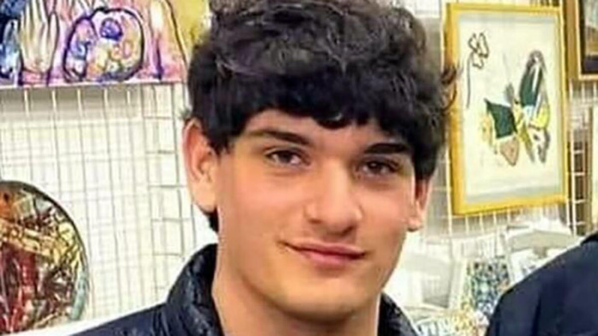 Funerali di Arcangelo, 1000 persone in corteo a San Giuseppe Vesuviano - 