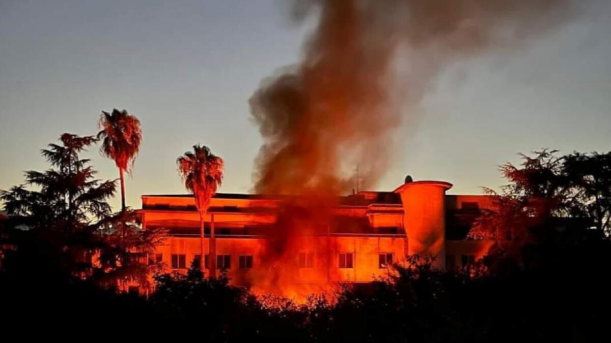 Incendio all'ex Isef di Poggiomarino, occhi puntati su un gruppo di ragazzini - 