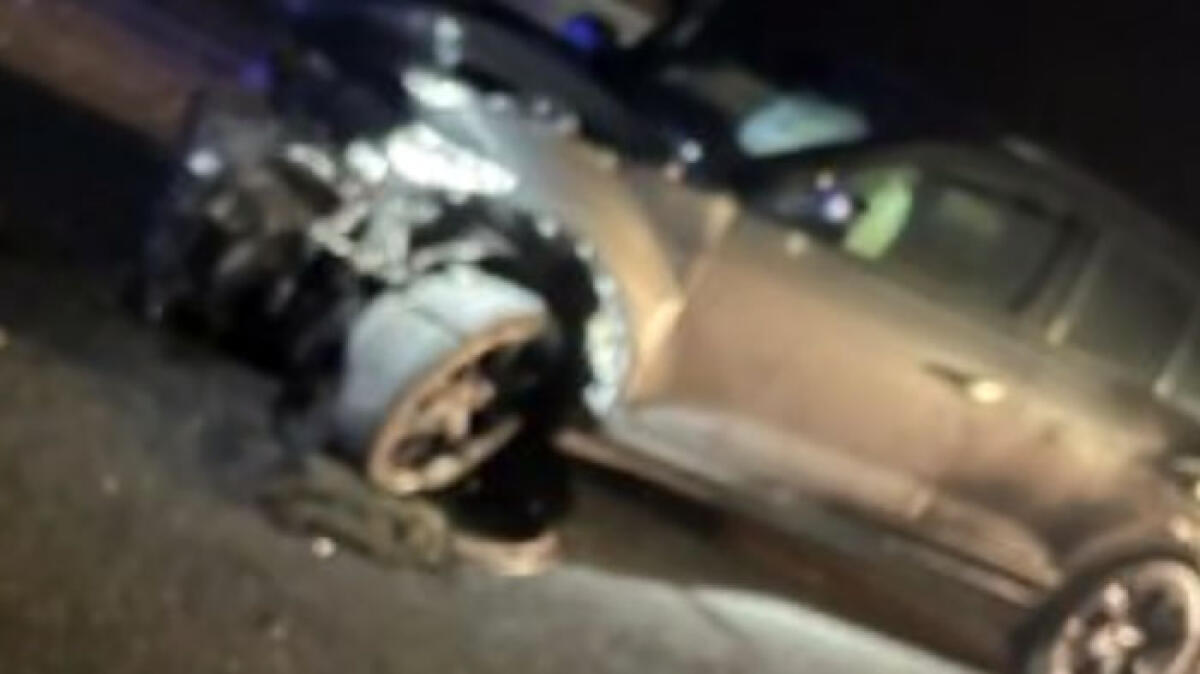 Tre auto si scontrano sull'A2: c'è una vittima - 