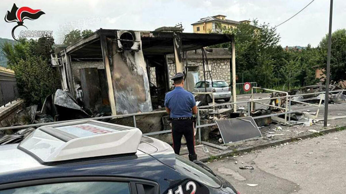 Bomba per fare esplodere il bancomat - 