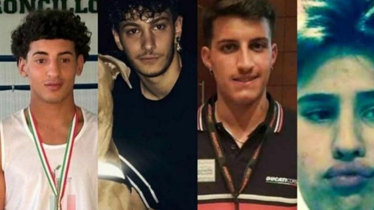 Strage del sabato sera, ecco i 4 ventenni morti nell'incidente - 