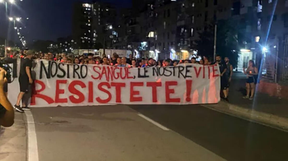 Scampia scende in strada per le sue vittime - 