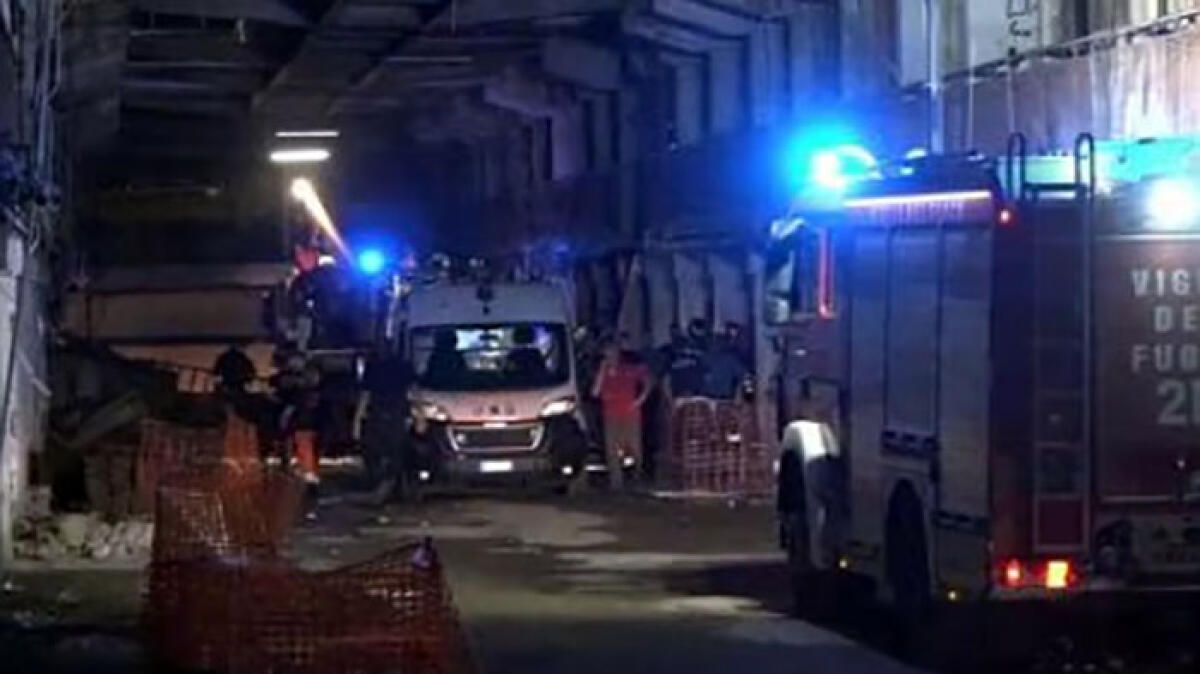 Crollo di Scampia, due donne sono in rianimazione al Cardarelli - 