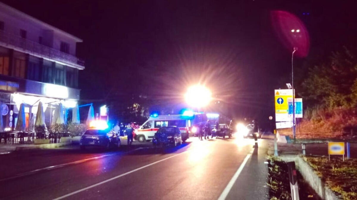 Bimba morta nella Smart ribaltata, il patrigno appena scarcerato guidava senza patente - 