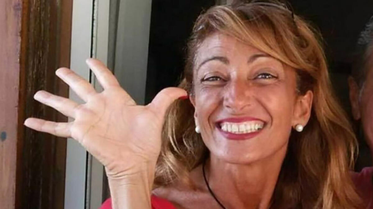 Hostess napoletana muore a bordo dell'aereo - 