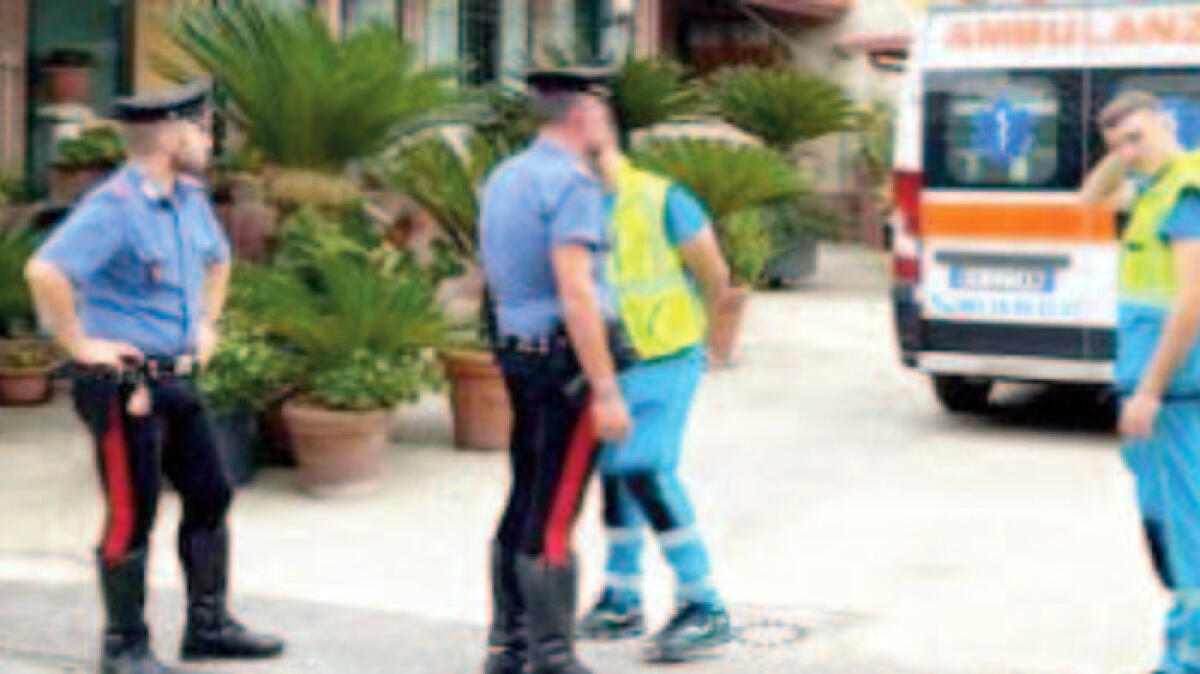 Si lancia dal quarto piano e muore a 15 anni - 