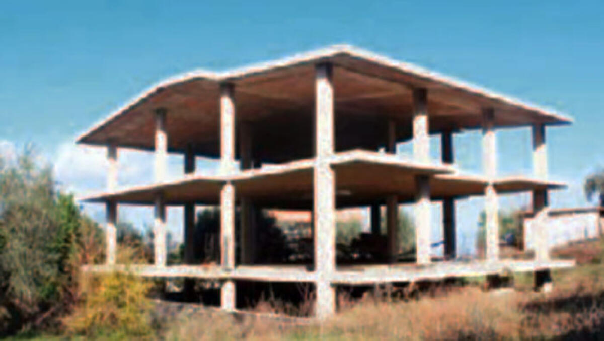 Demolito immobile abusivo sul Vesuvio - 