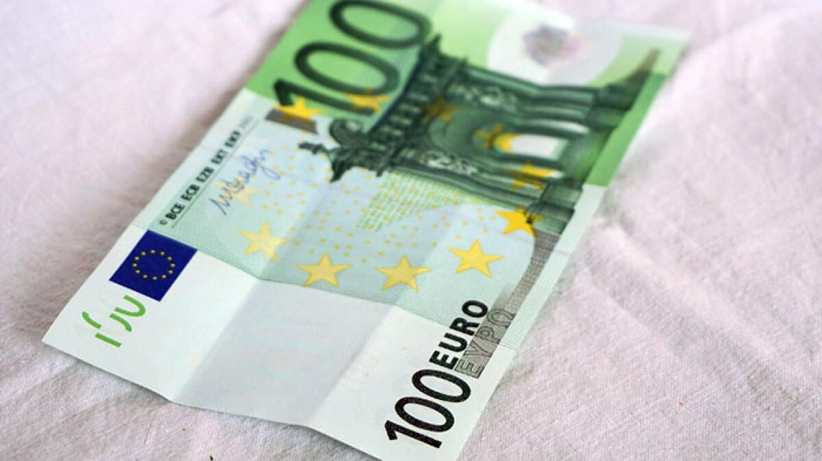 Stipendi, aumento di 100 euro - 