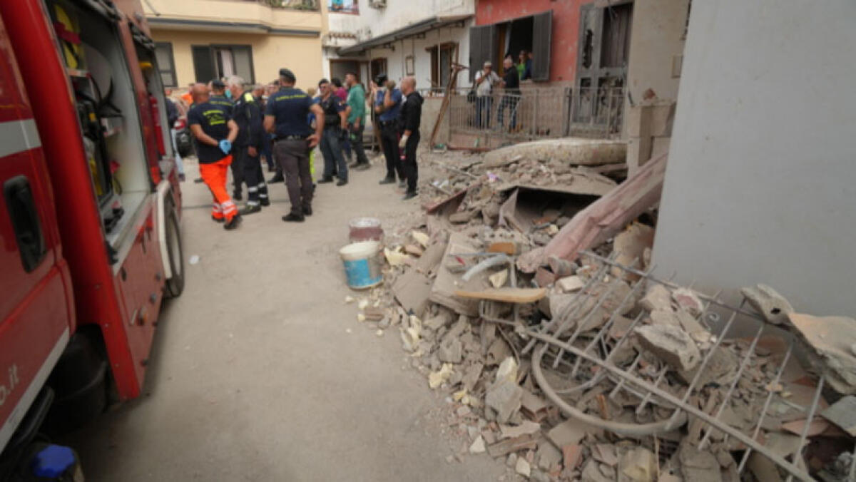 Crollo a Saviano, il corpo di mamma Enza estratto dalle macerie - 