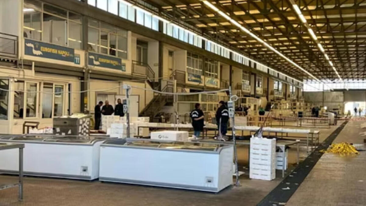 Pescivendolo uccide due operatori al banco del mercato ittico - 