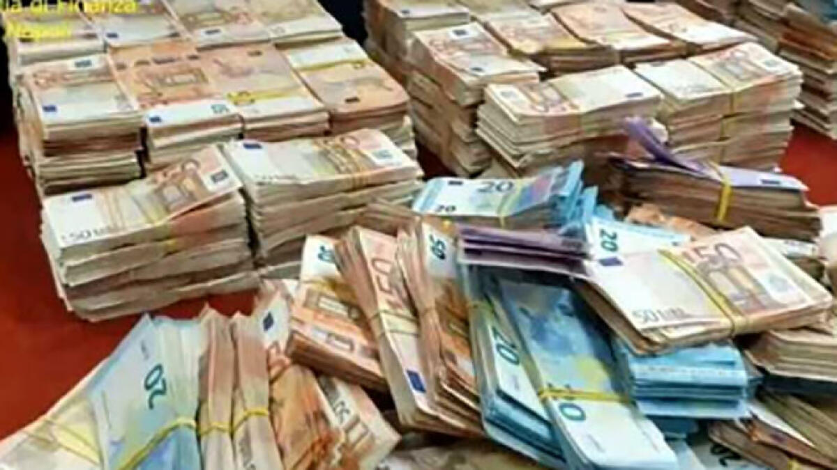 Maxi evasione fiscale, sequestrati 400mila euro - 