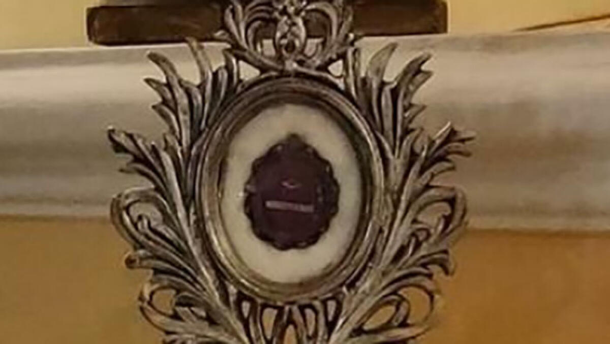 Rubata reliquia di Santa Chiara dal convento - 