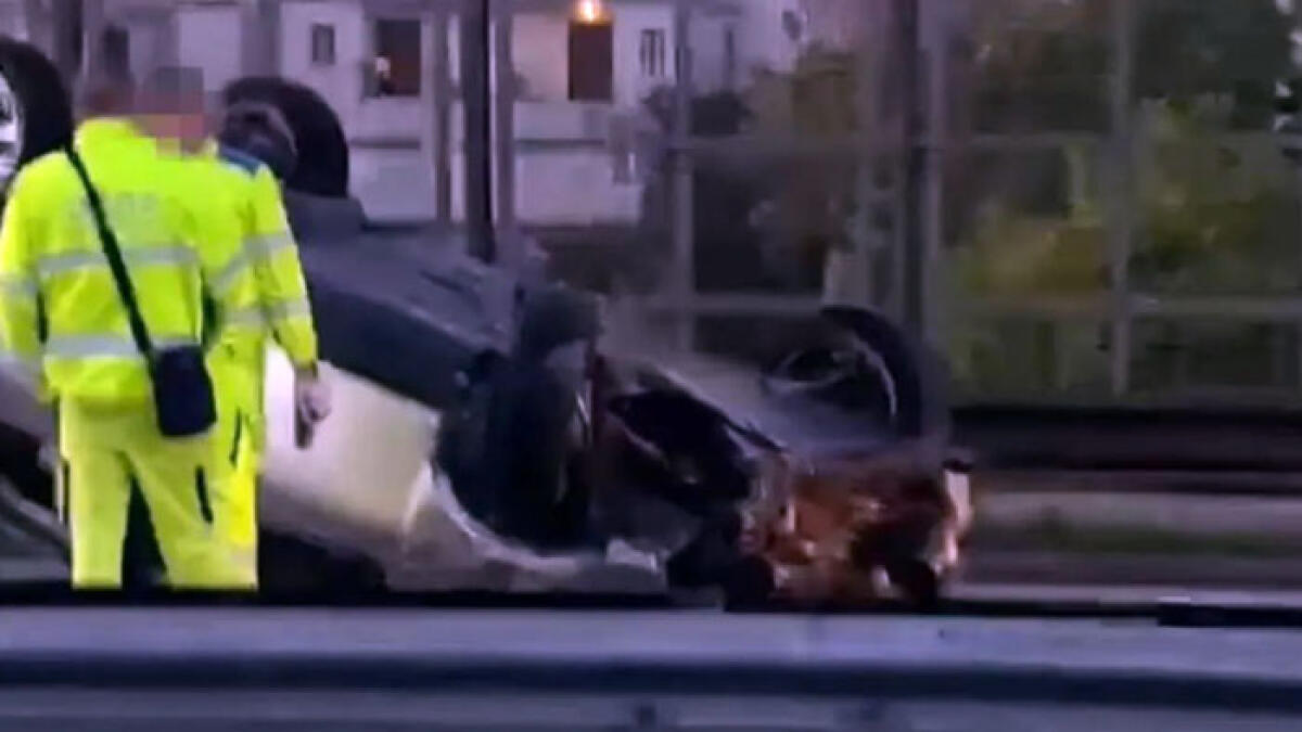 Incidente tra più auto sull'Asse Mediano: una si ribalta - 