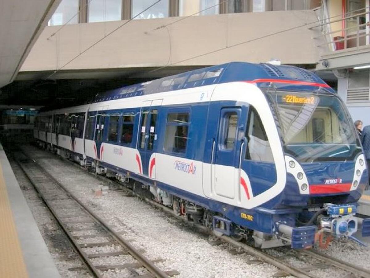 Capotreno picchiato in Circumvesuviana, scatta lo sciopero del personale Eav - 