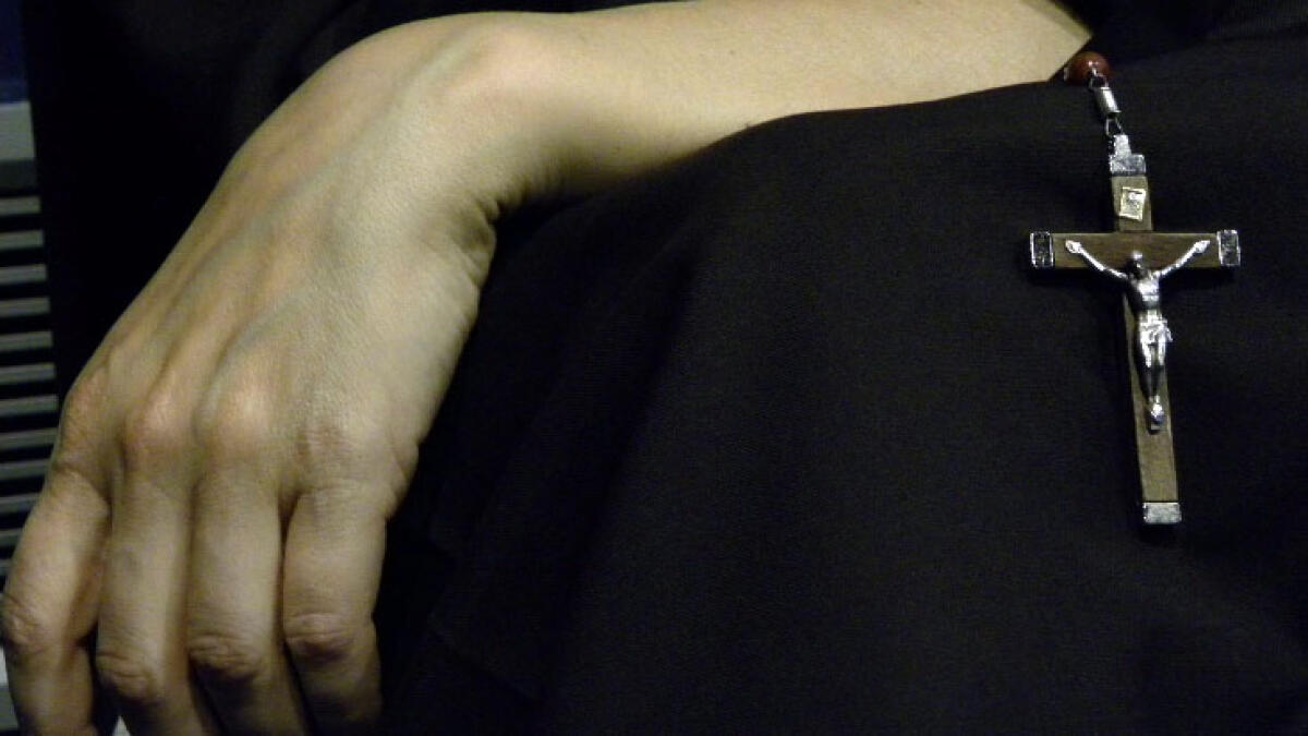 Suor Bernardette ai domiciliari per il furto da 80mila euro - 