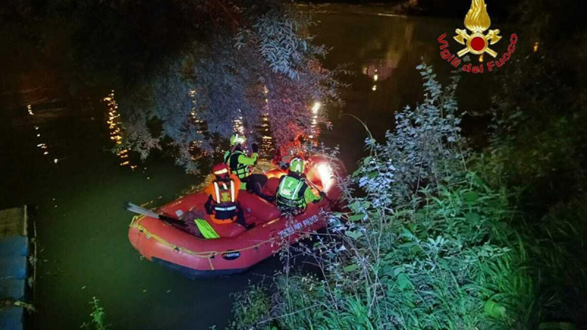 Si lancia dal ponte, ritrovato il corpo - 
