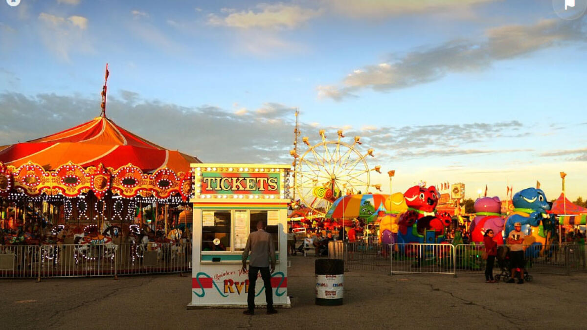 Rapina il luna park e viene espulso dall'Italia - 