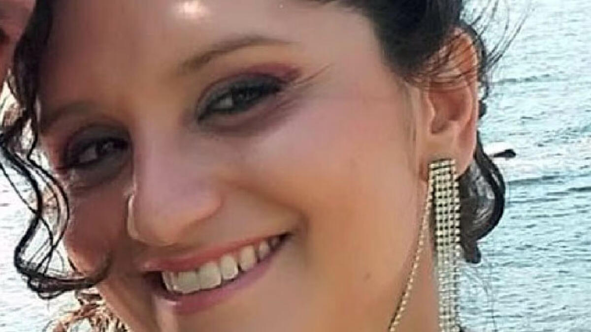 Addio Valeria, la giovane mamma travolta dopo aver portato i figli a scuola - 