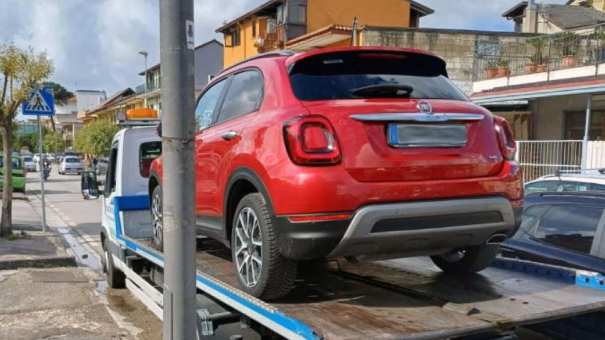 Auto rubata riciclata con targa tedesca - 