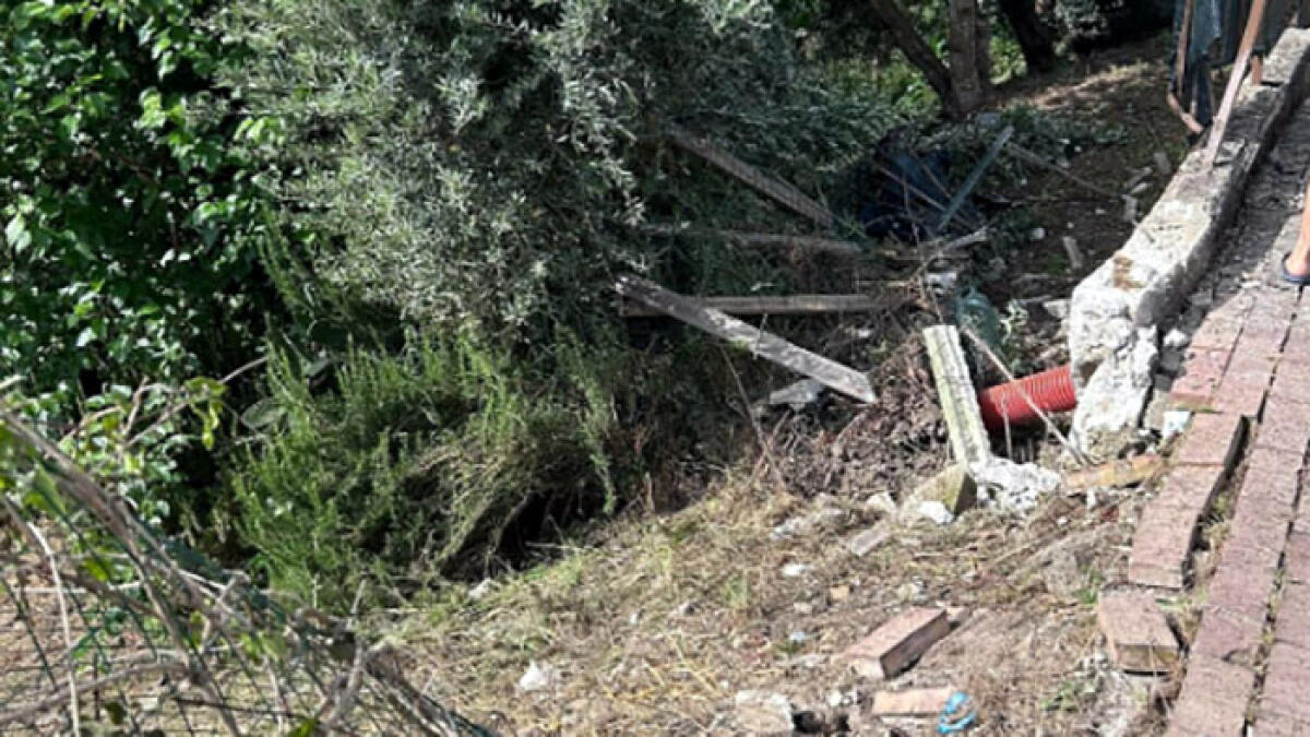 Auto nella scarpata, muore a 24 anni - 