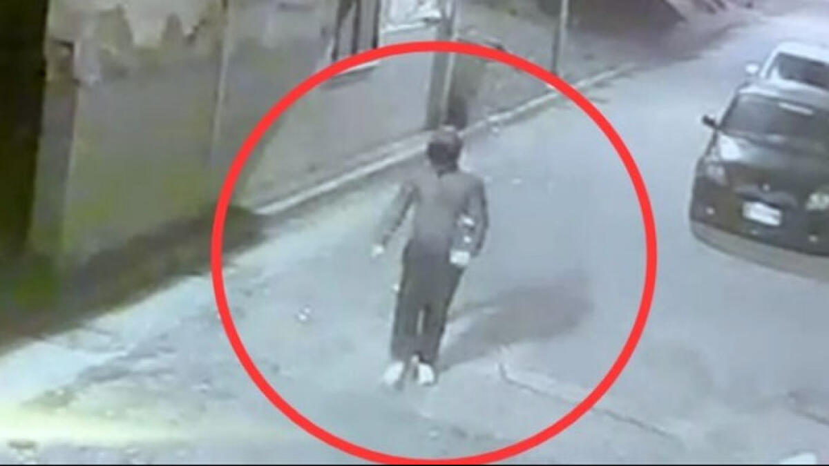 Brucia l'auto della zia della ex: "Ti faccio fuori" - 