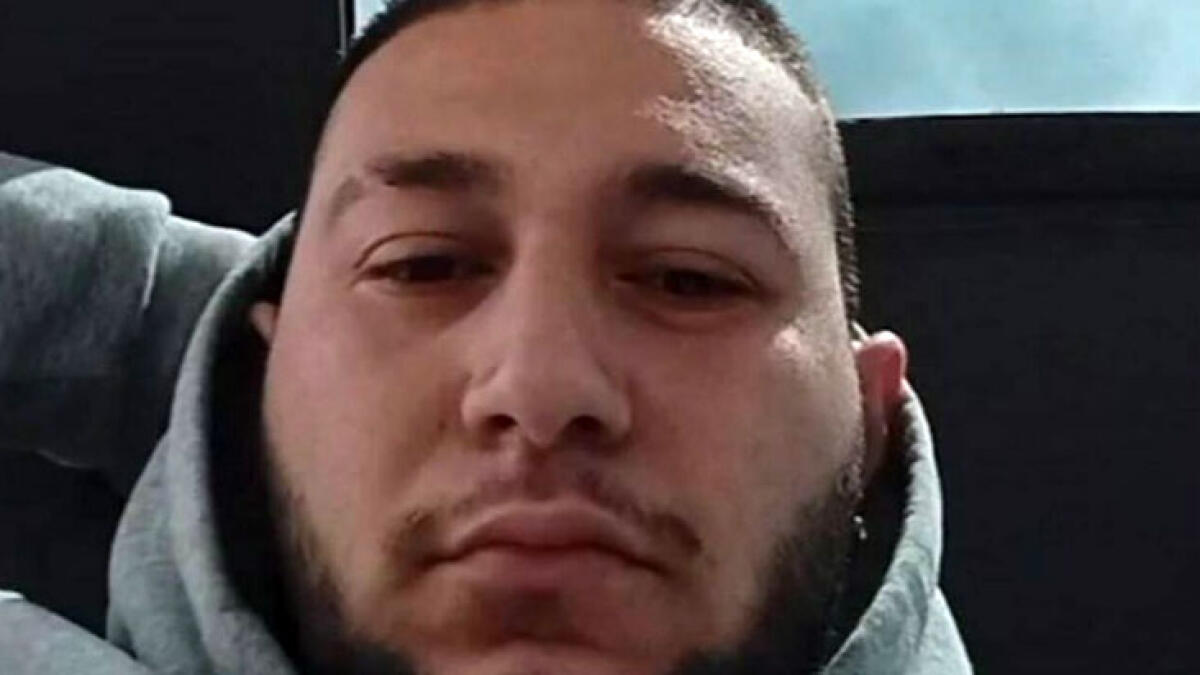 La mamma gli presta l'auto, lui si schianta con due amici e muore a 20 anni - 