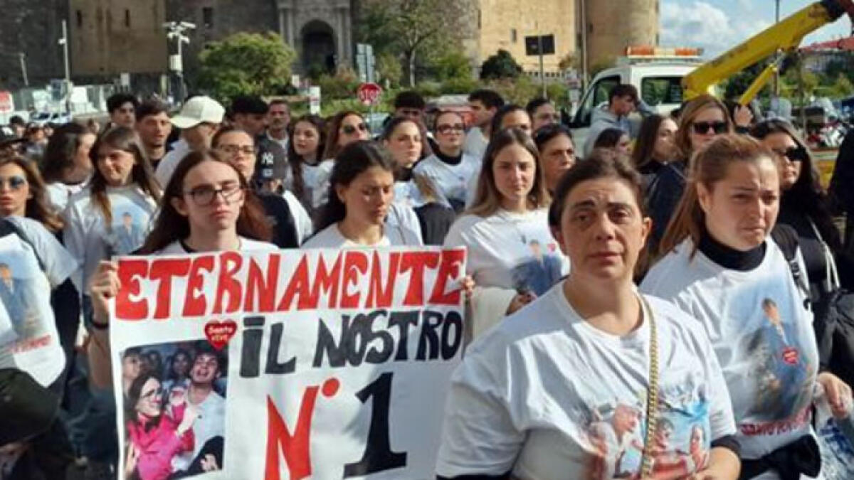 La mamma di Santo Romano in piazza: "Fine pena mai" - 