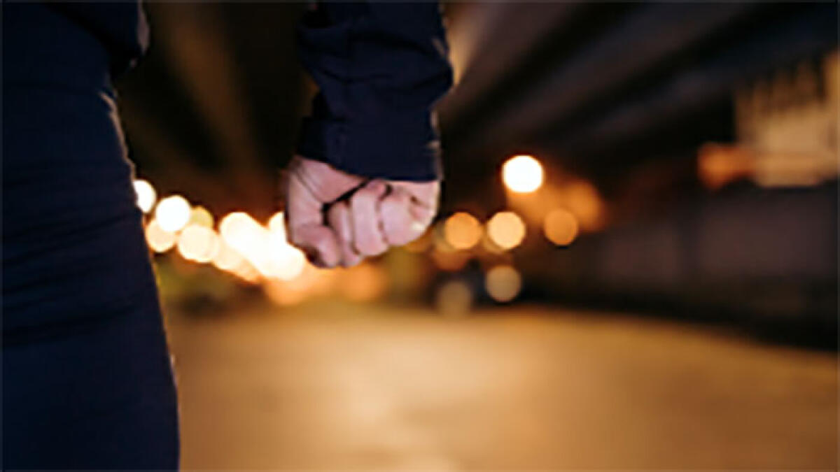 Babygang bloccata: botte e coltellate per rapinare i minori - 