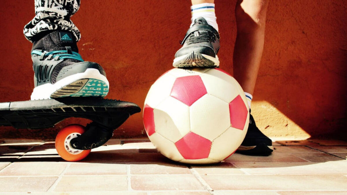Bambino di 10 anni accoltella 13enne per un pallone - 