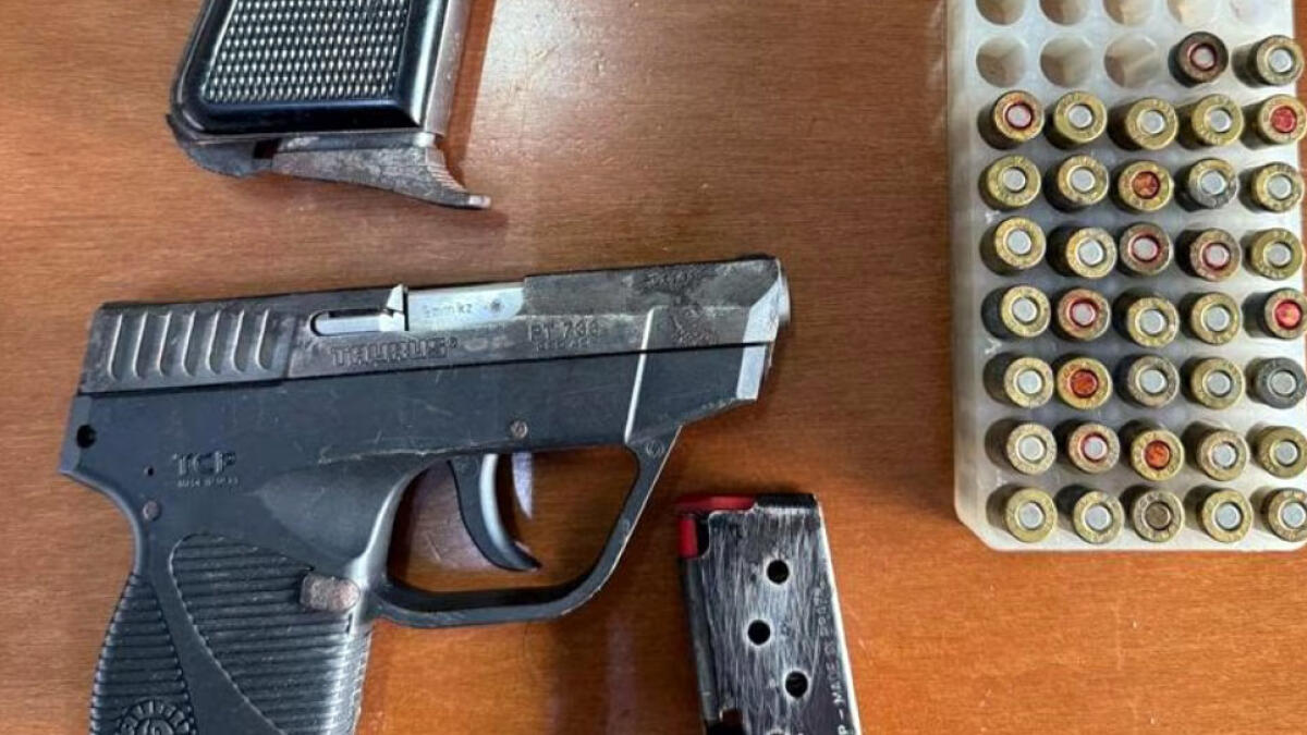 Pistola con matricola abrasa a casa di un nonnino del Nolano - 