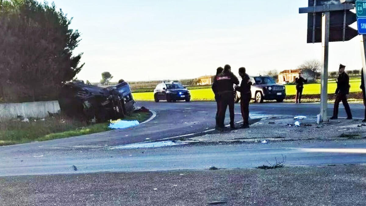 Scontro frontale: morte due donne napoletane - 