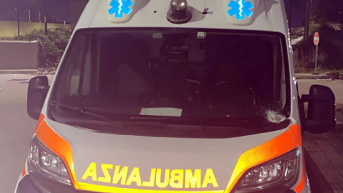 Operai schiacciati da un camion: uno è morto - 