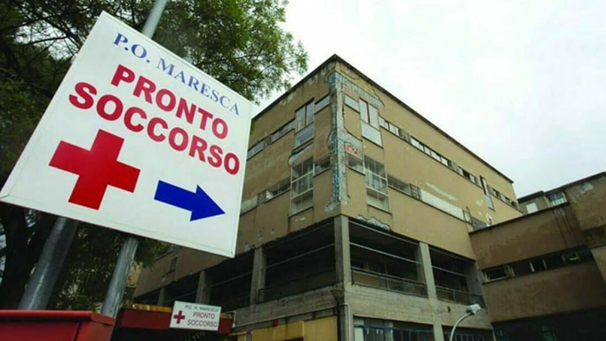 Pistole rubate in casa, arrestato medico dell'ospedale Maresca - 