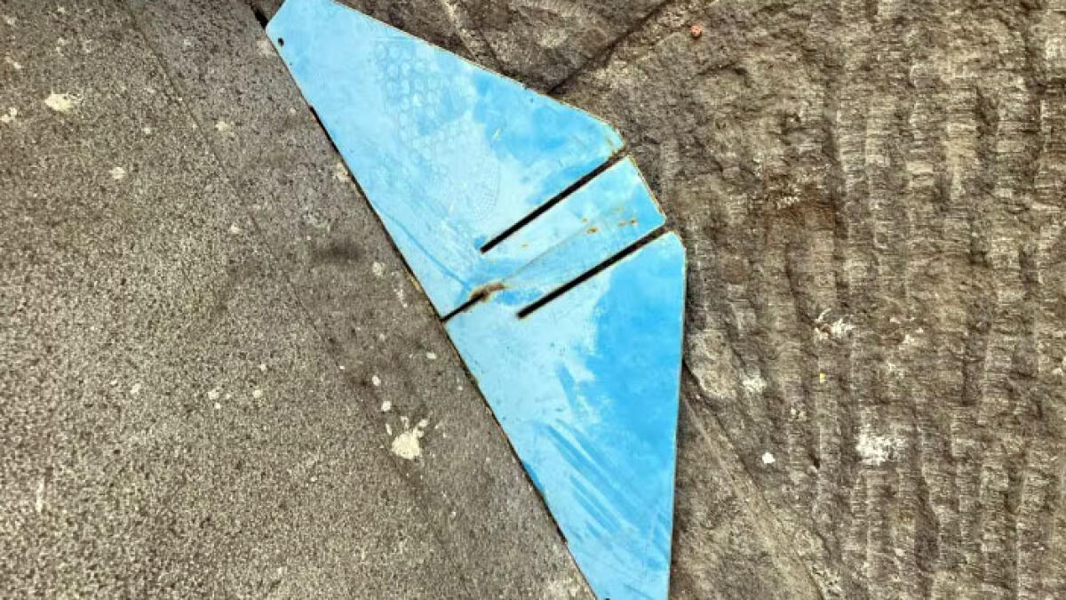 Colpita dalla lastra caduta dall'alto: la 43enne è gravissima - 