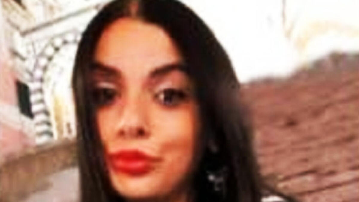 Anna muore a 32 anni, città in lutto - 