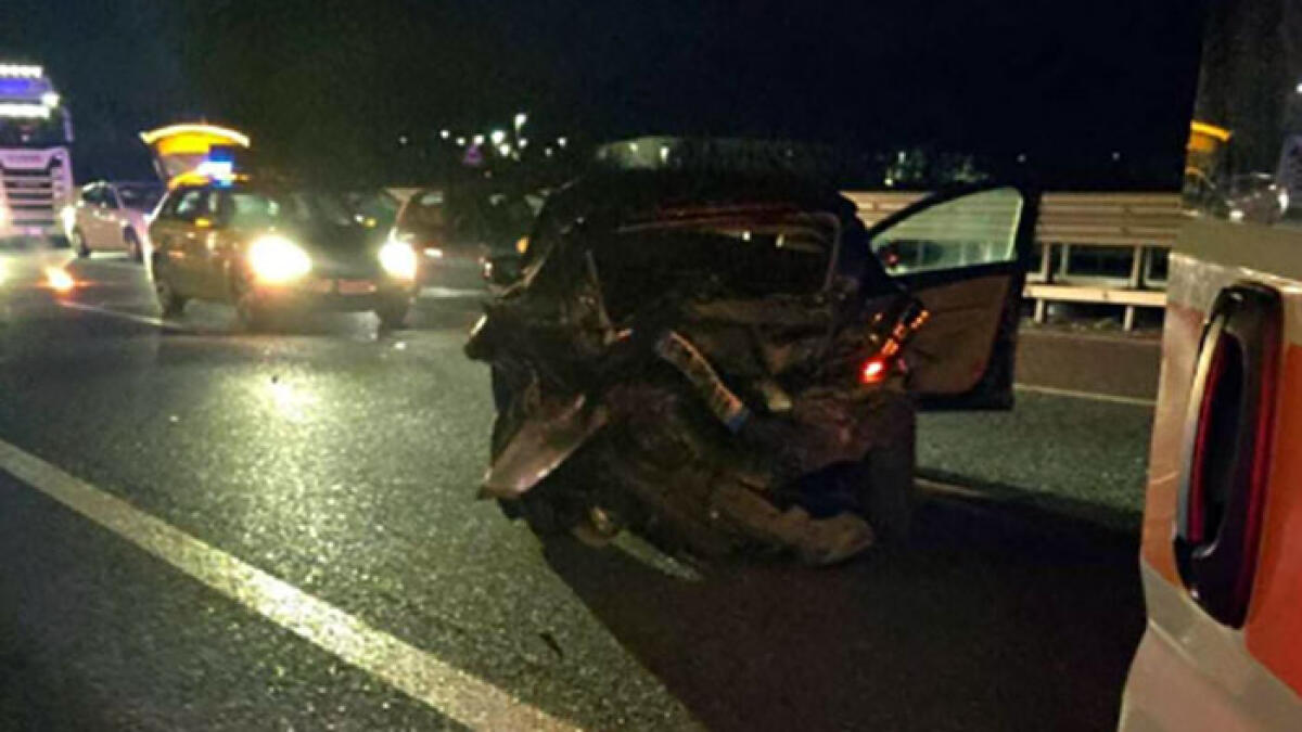 Si schiantano in autostrada, due feriti gravi - 