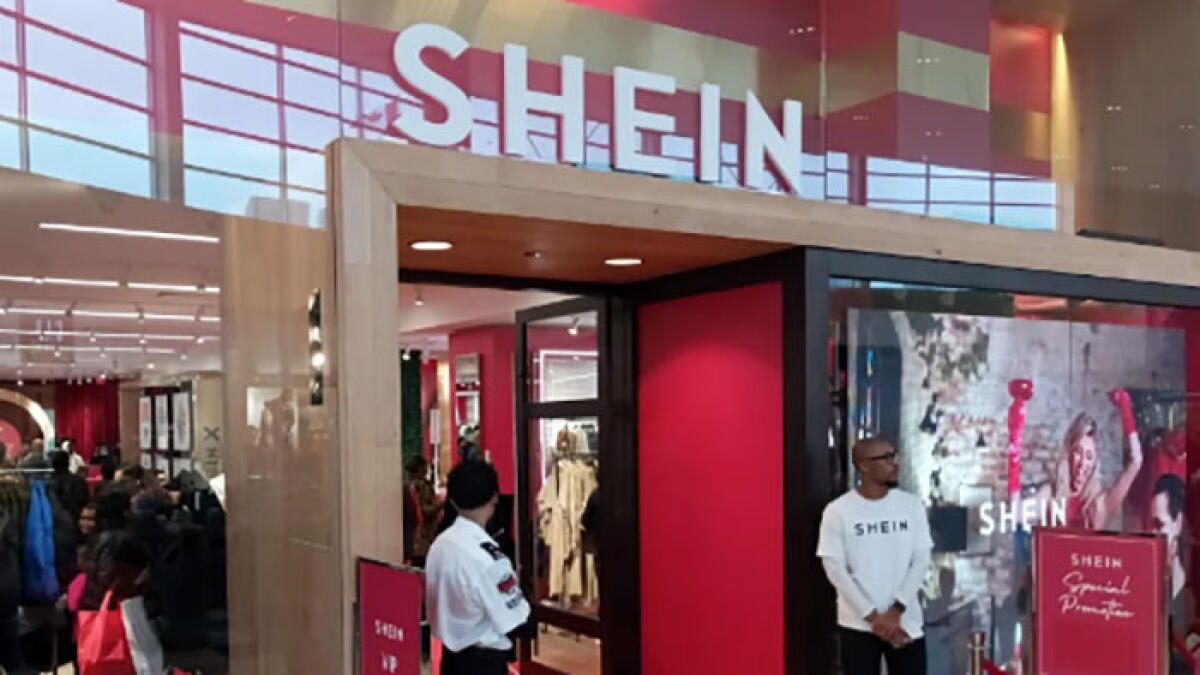 Shein sbarca a Napoli: è ressa per gli acquisti - 