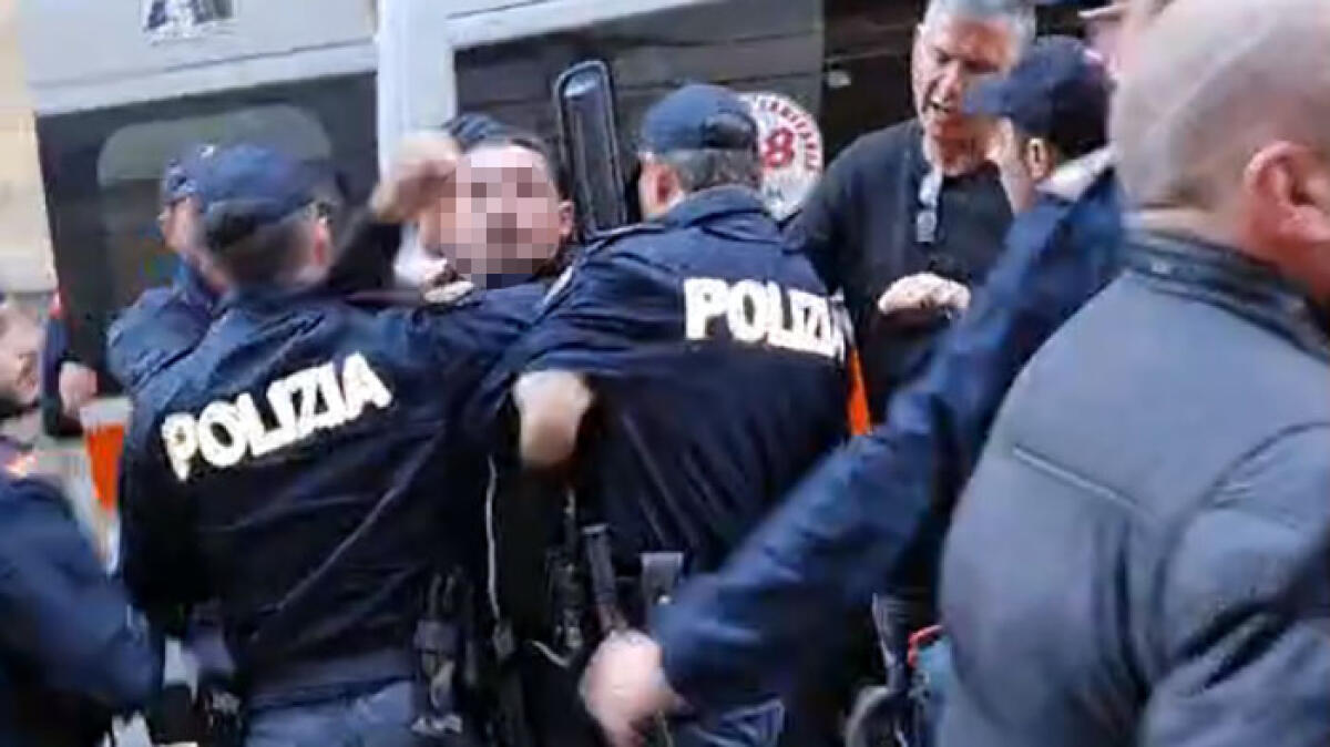 Borrelli preso a pugni in strada IL VIDEO - 