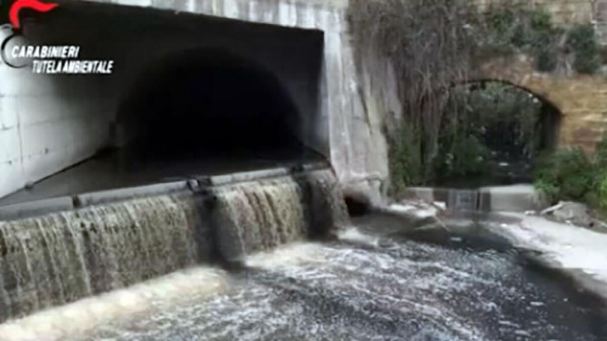 Liquami fecali in valori superiori a 250 volte i limiti di legge, sigilli alla Galleria sul mare - 