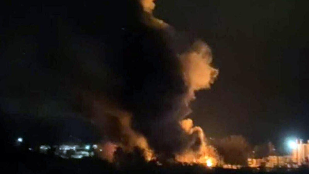 Grosso incendio alla Adler Evo, colonna di fumo altissima - 