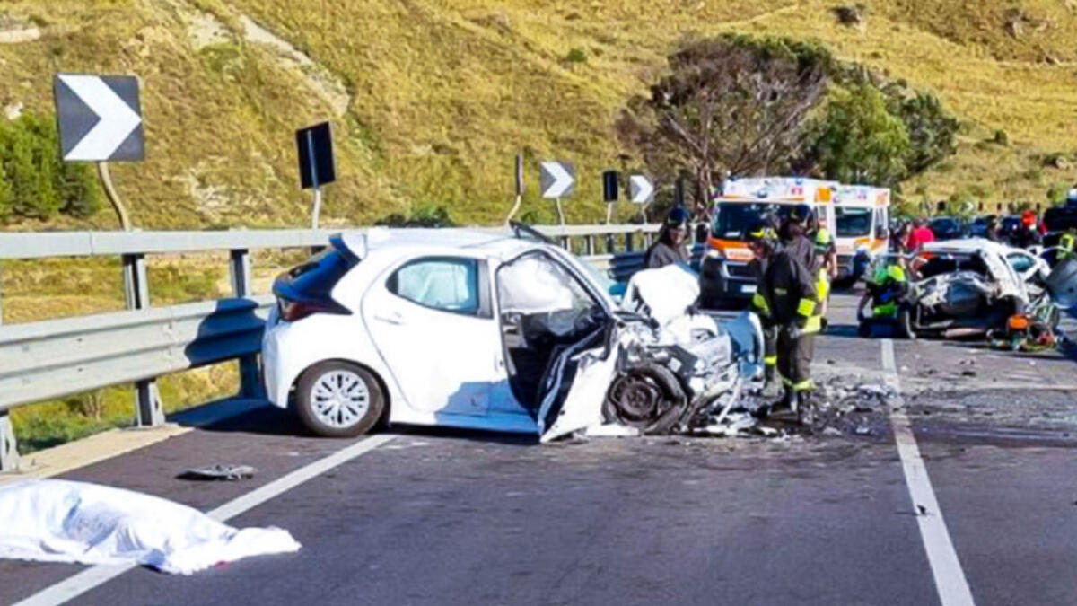 Mamma si schianta con i tre figli a bordo, muore figlia di 9 anni - 