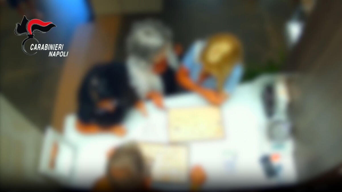 Tre ladre rubano 60mila euro di gioielli: GUARDA IL VIDEO - 