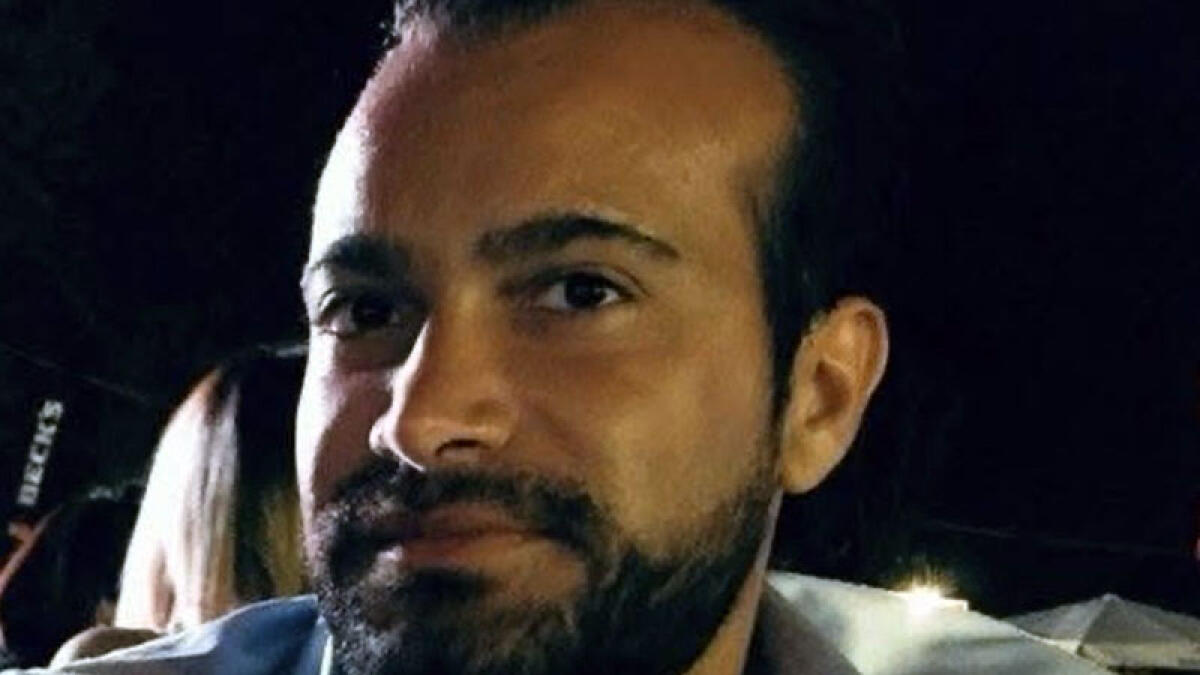 Si ribalta con la Smart, Lorenzo muore sul colpo - 