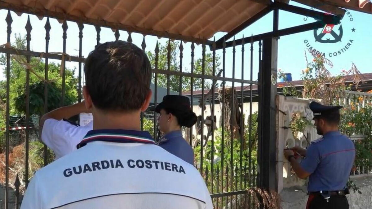 Maxi-blitz con sequestro di 25 immobili sul mare - 