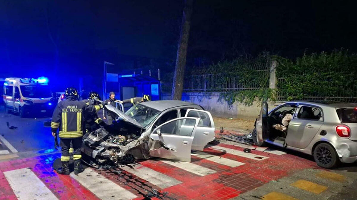 Scontro di Capodanno: 6 feriti e tre auto distrutte - 