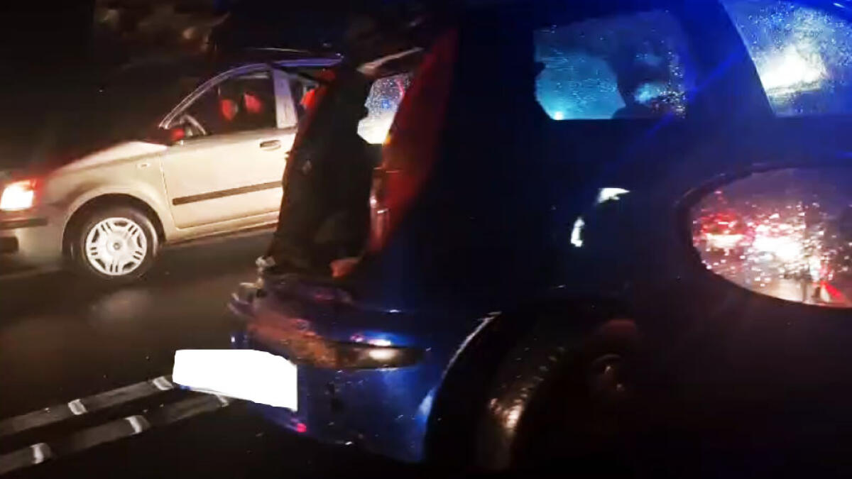 Maxi-tamponamento sulla Statale 268: otto auto coinvolte, feriti e tratto chiuso - 