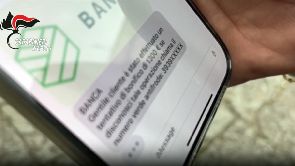 Truffa dell'sms per svuotare i conti: scoperta la centrale - 