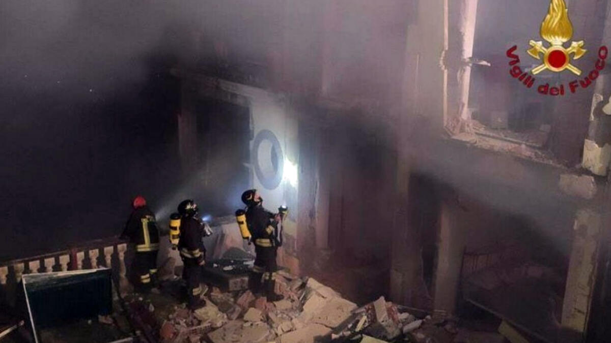 Esplosione in villa, gravissimi proprietario ed i cani - 